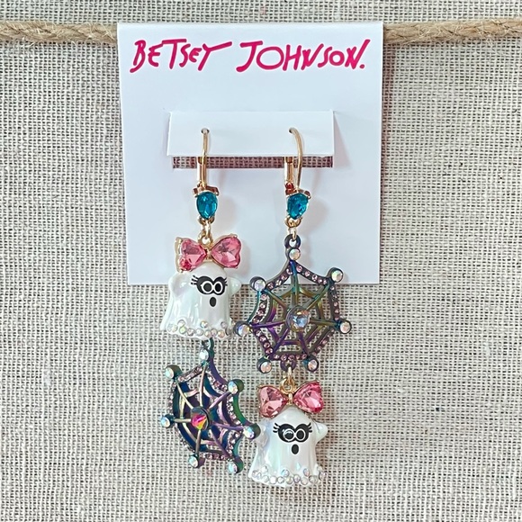 🌀 Betsey Johnson “And Boo To You” Ghost/Spider Web Earrings - Picture 1 of 5